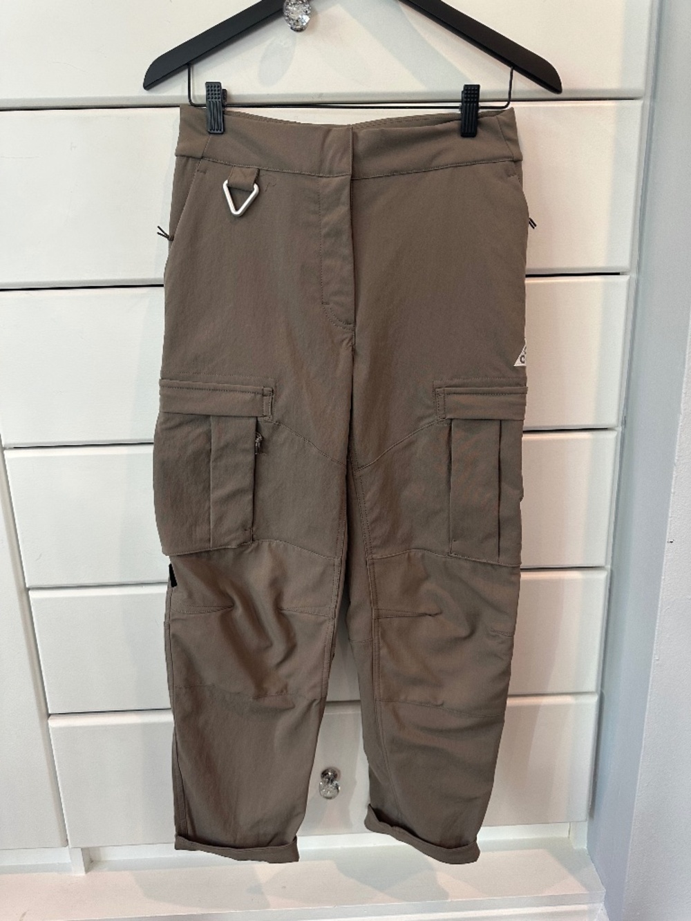 Nike ACG Smith Summit Cargo Pants Olive Grey Women’s Size S - Picture 3 of 9